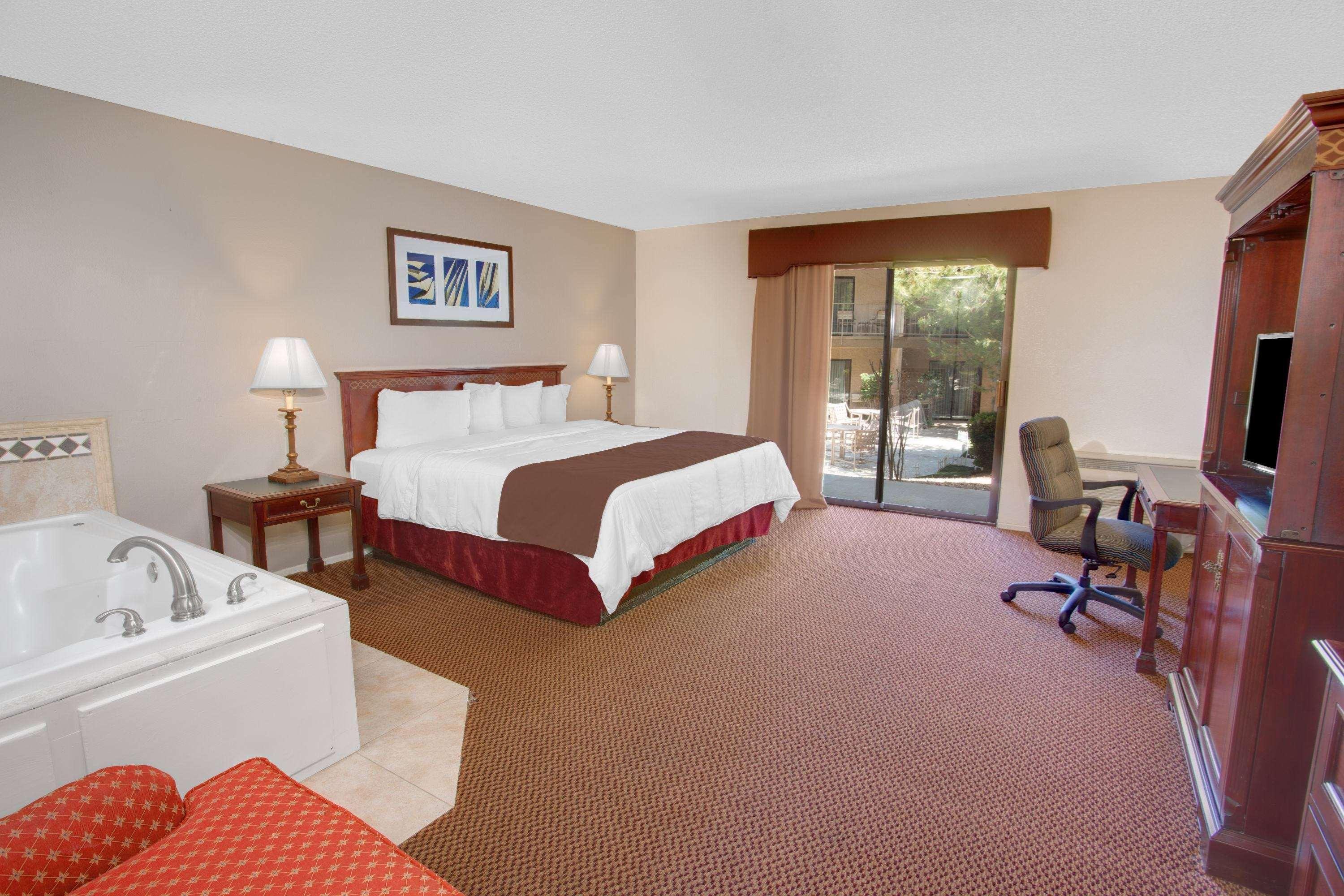 Travelodge Inn & Suites By Wyndham Yucca Valley/Joshua Tree Extérieur photo
