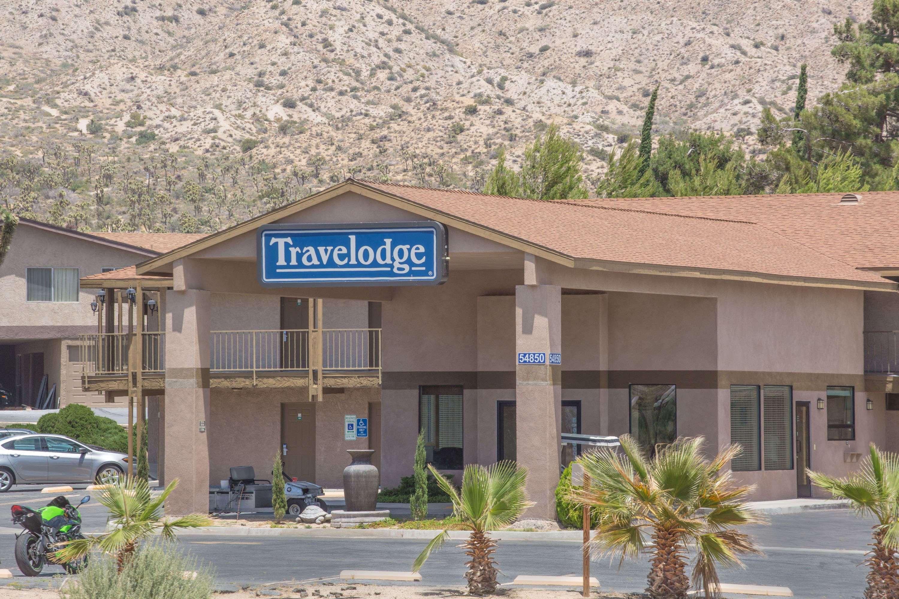 Travelodge Inn & Suites By Wyndham Yucca Valley/Joshua Tree Extérieur photo